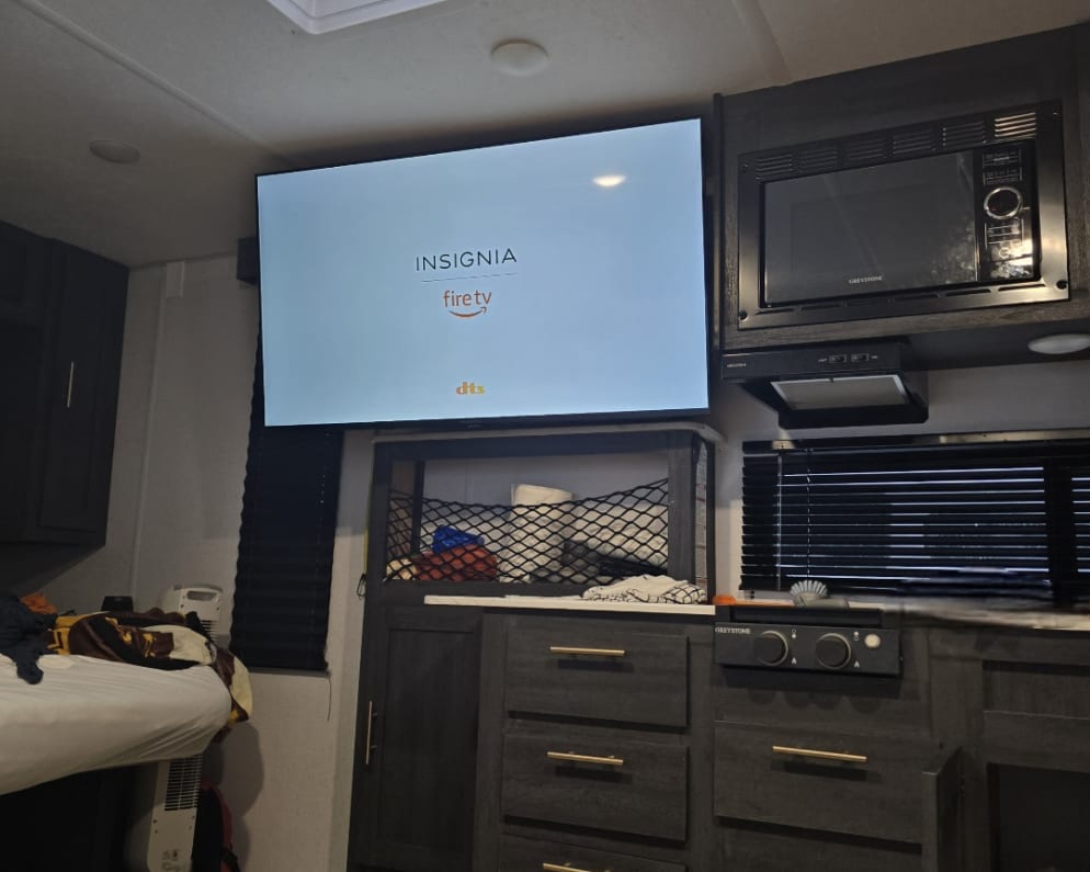 2022 Ascent  by Ozark for rent in 49038-9534