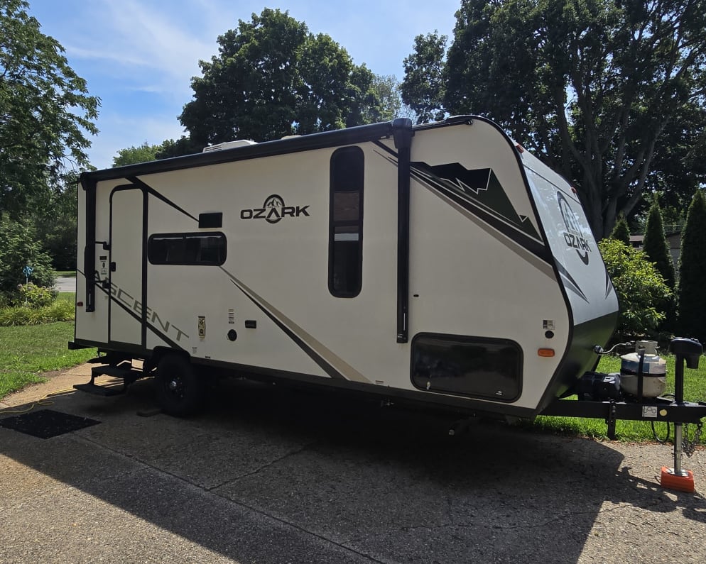 2022 Ozark Ascent Travel Trailer for rent in Coloma Michigan
