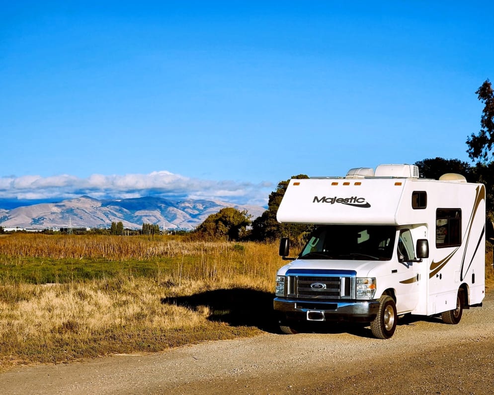 2017 Thor Majestic Class C for rent in Fremont California