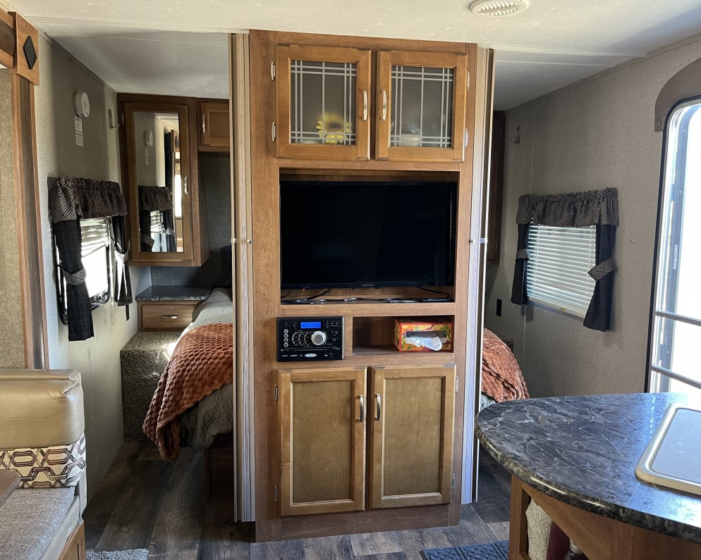 2018 Springdale  by Keystone RV for rent in 97462