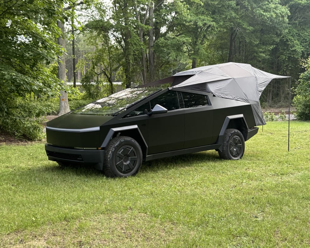 2025 Tesla Cybertruck