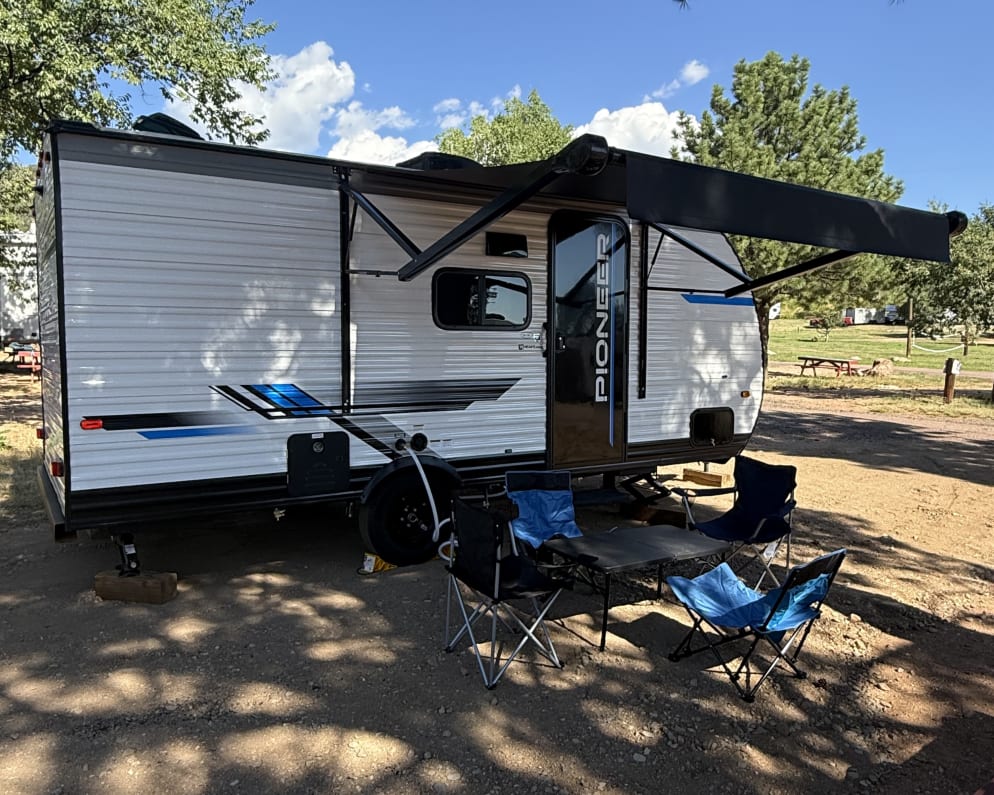 2025 Heartland RVs Pioneer