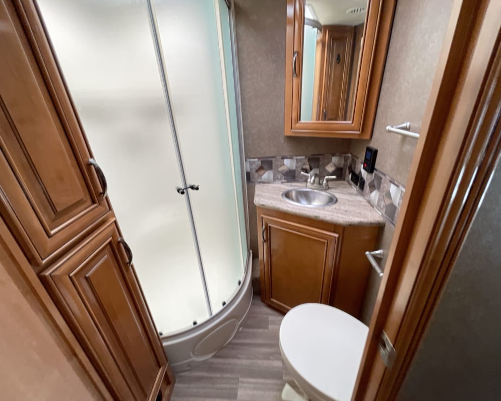 2018 Quantum  by Thor for rent in 76000