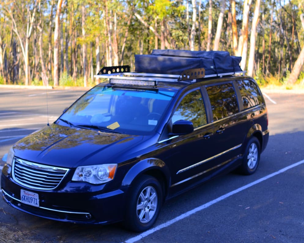 2011 town country  by Cozy Traveler for rent in 95825