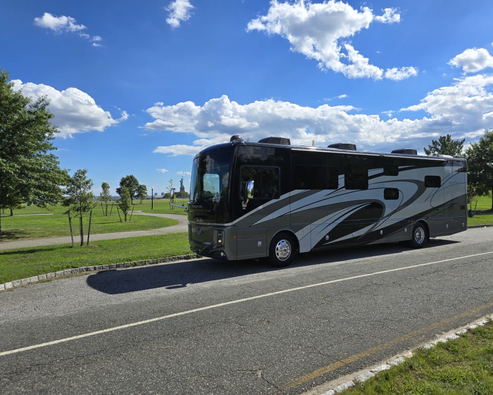 2020 Navigator  by Holiday Rambler for rent in 07960