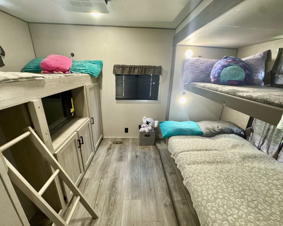 2024 Forest River Coachmen Catalina Legacy available for rent in Conroe Texas