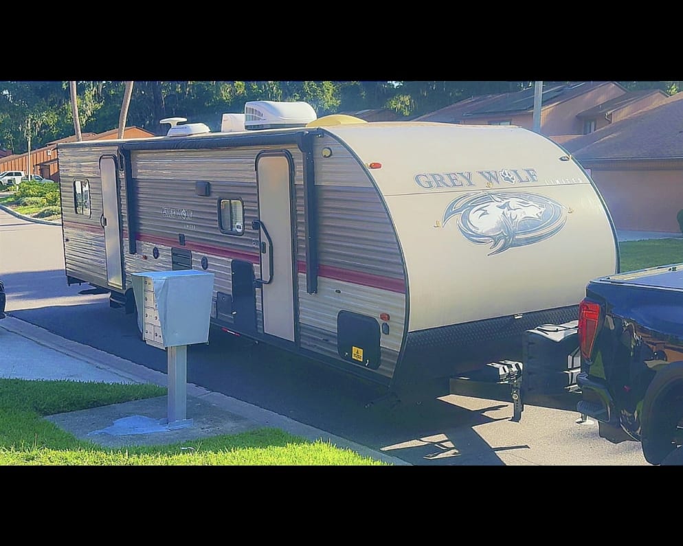 2018 Forest River Cherokee Grey Wolf