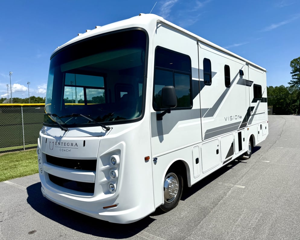 2025 Entegra Coach Vison 27ASE