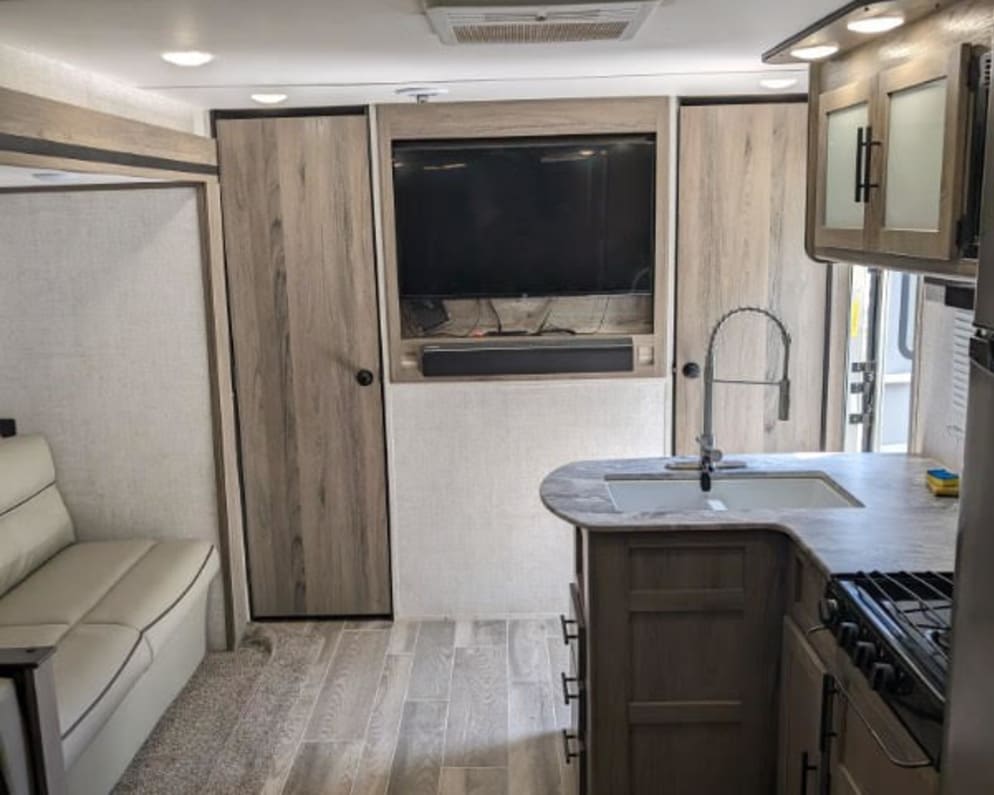 2021 Gulf Stream Kingsport available for rent in Page Arizona