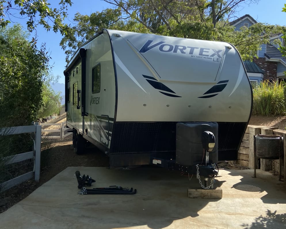 2022 Genesis Supreme Rv Genesis Supreme Toy Hauler for rent in Lancaster California