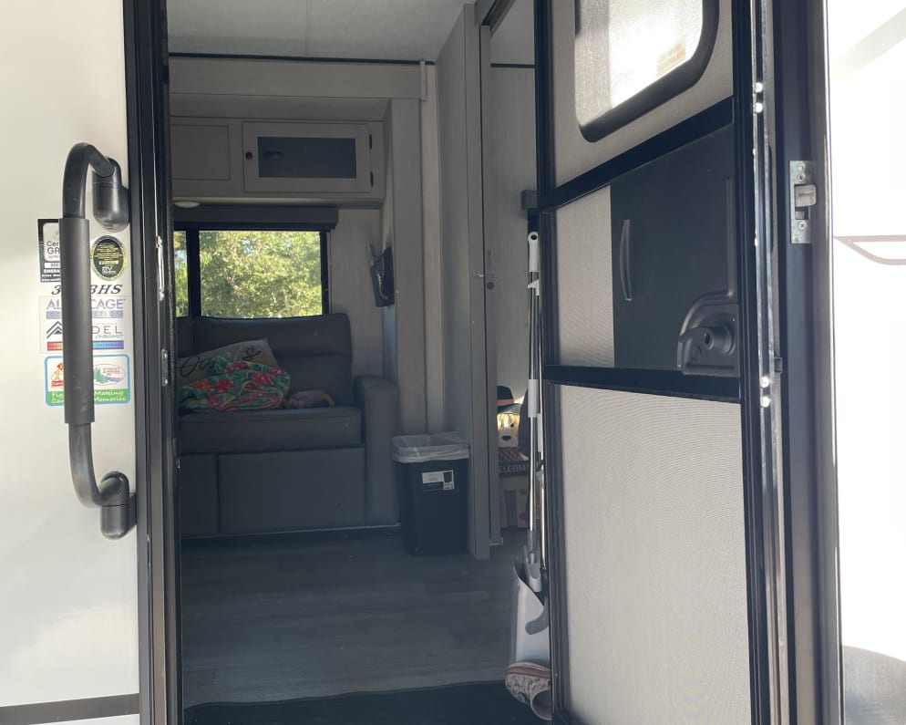 2025 Coachmen Apex 300 BHS Travel Trailer for rent in Santee California