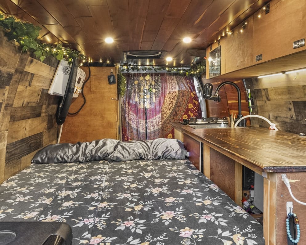 2007 Econoline 150  by Ford for rent in 27529