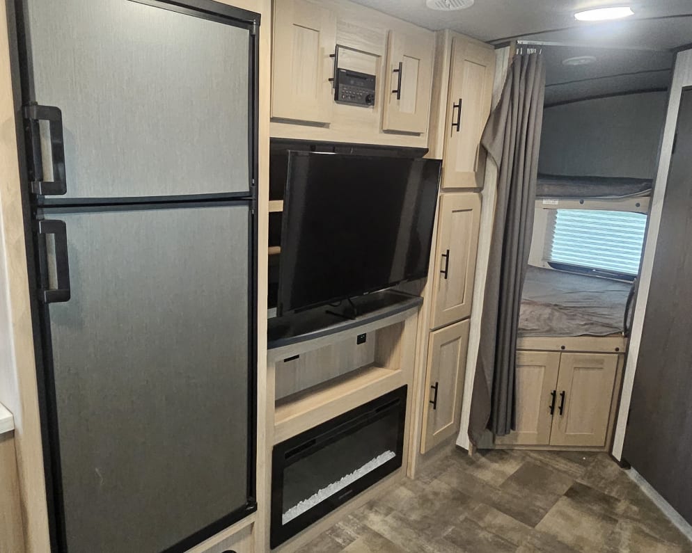 2020 Cruiser RV Radiance Ultra Lite Travel Trailer for rent in Gibsonton Florida