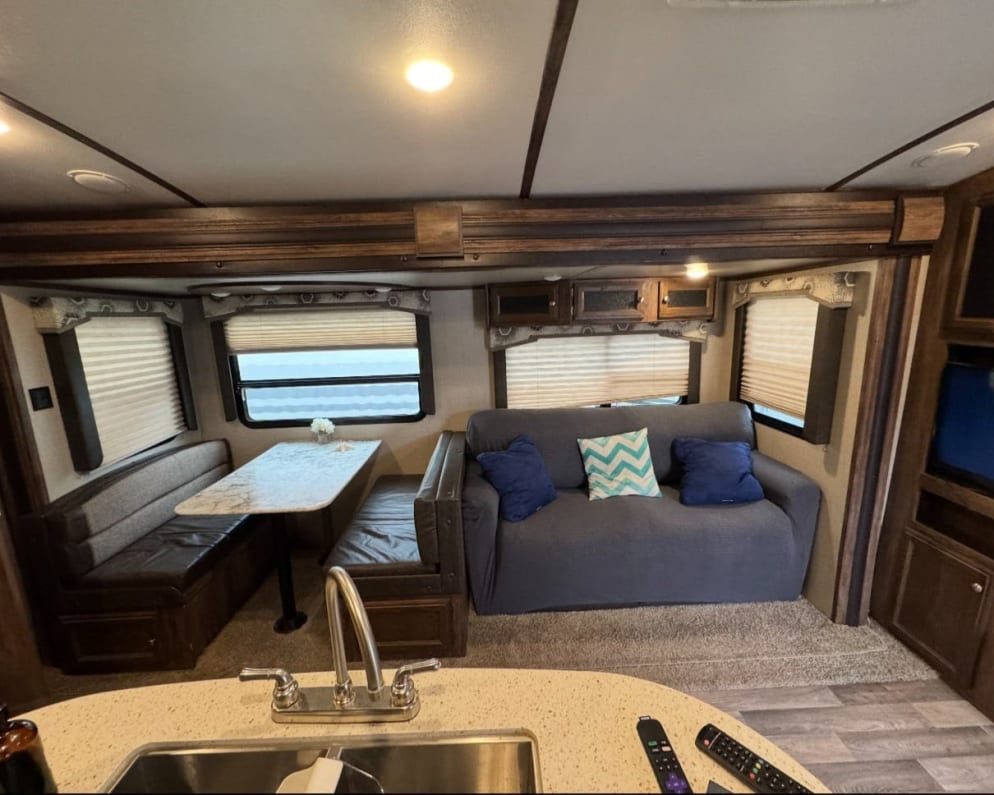 2018 Keystone RV Cougar X-Lite available for rent in Aransas Pass Texas