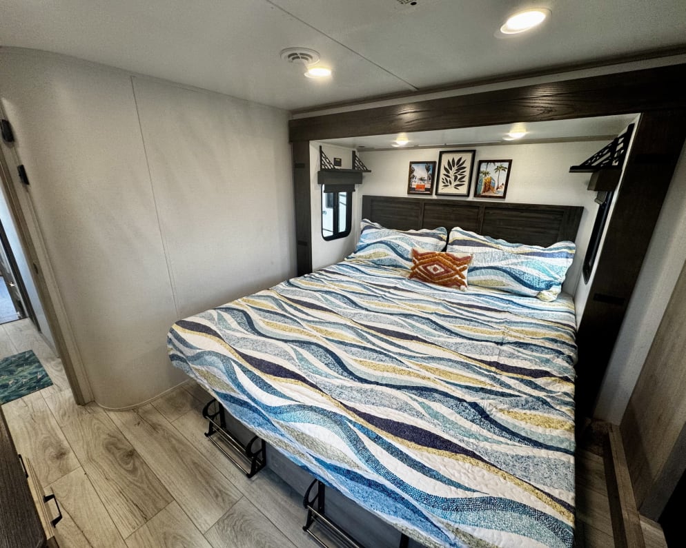 2024 Montana High Country  by Keystone RV for rent in 32778