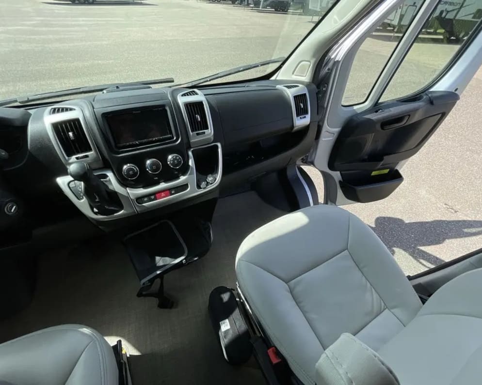 2022 Thor Rize Class B for rent in Eden Prairie Minnesota