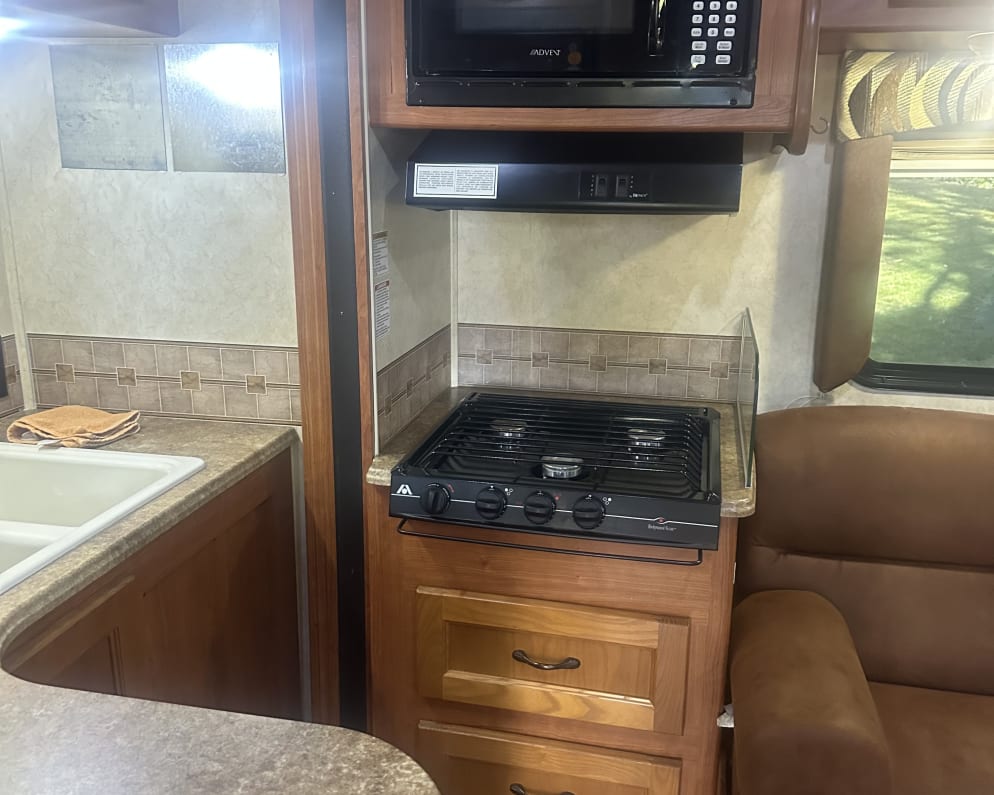 2013 Coachmen Coachmen Freelander Class C for rent in Westborough Massachusetts