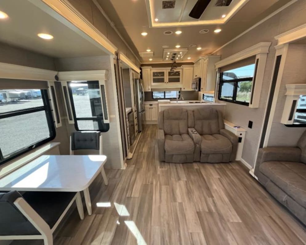 2022 Vanleigh RV Beacon