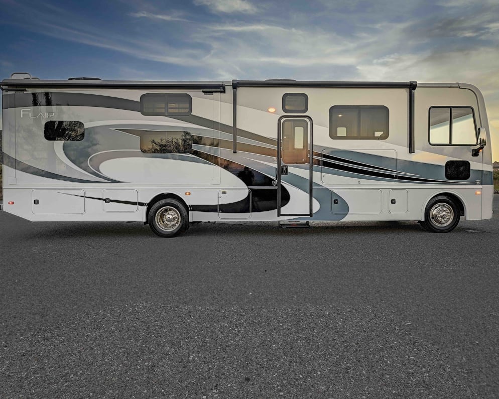 2025 Fleetwood Flair