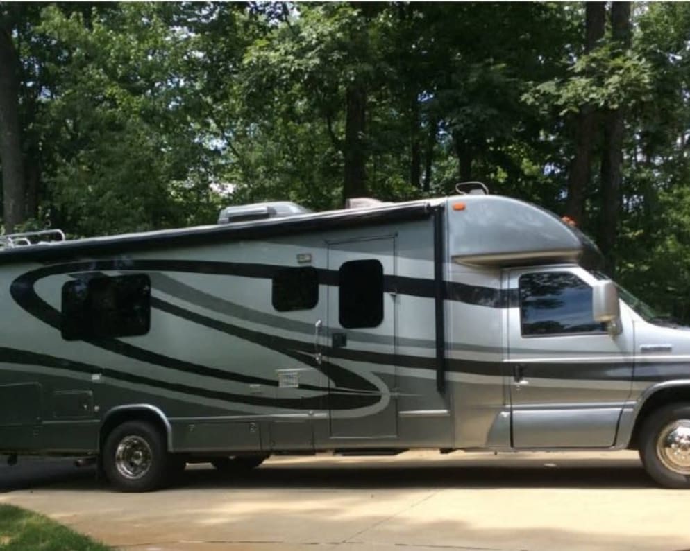 2011 Phoenix USA Cruiser 2552