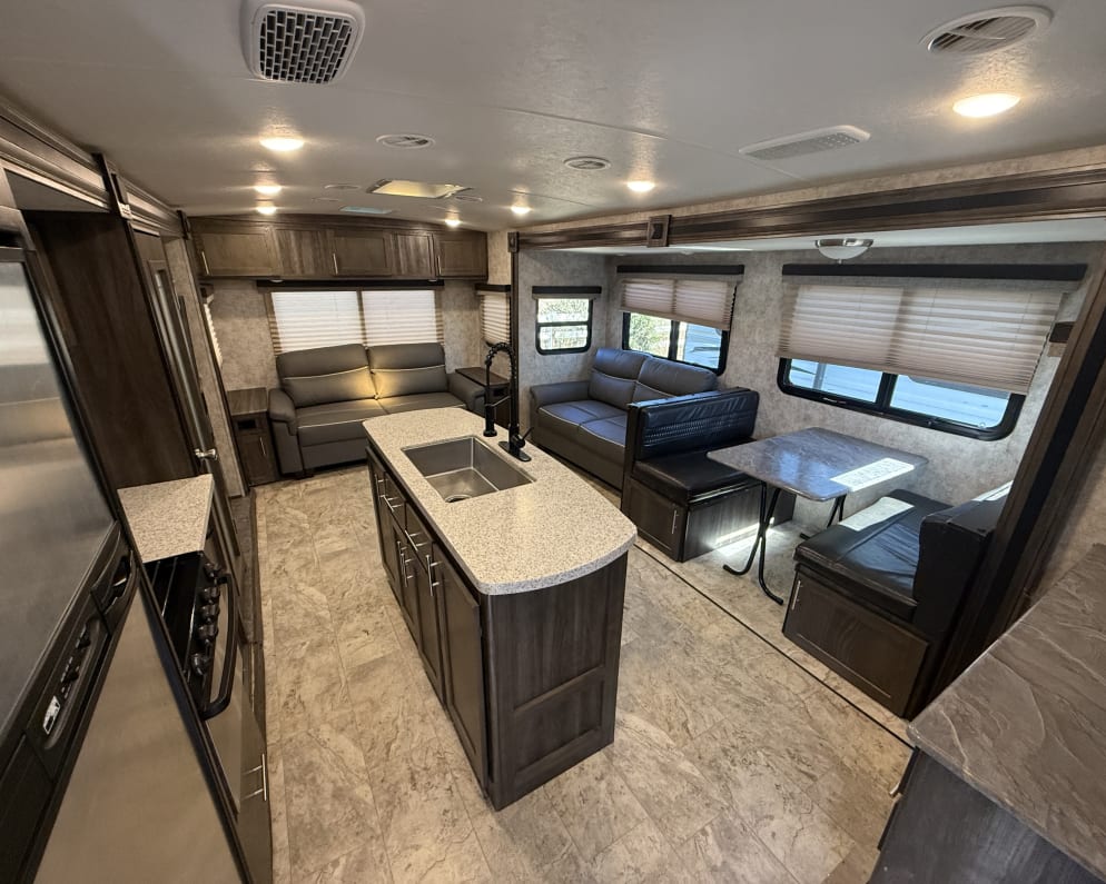 2018 Highland Ridge RV Light