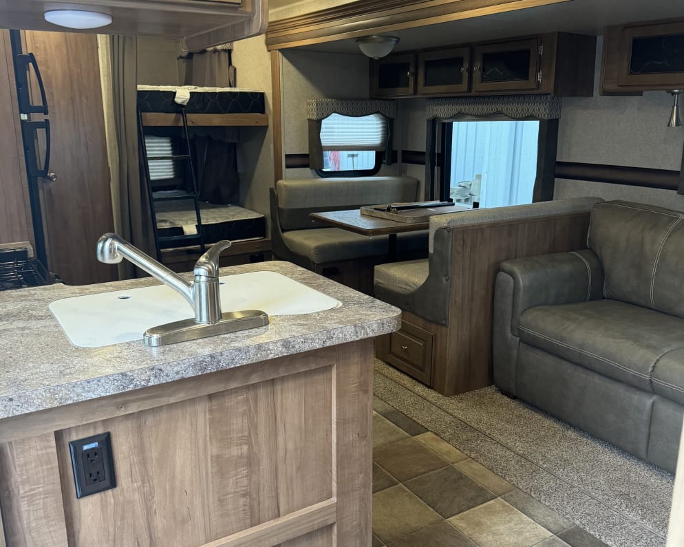 2017 Forest River Flagstaff Super Lite