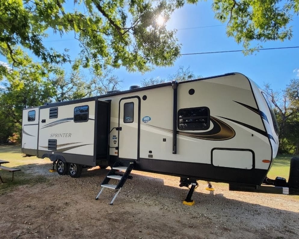 2021 Keystone RV Sprinter Limited available for rent in Weatherford Texas