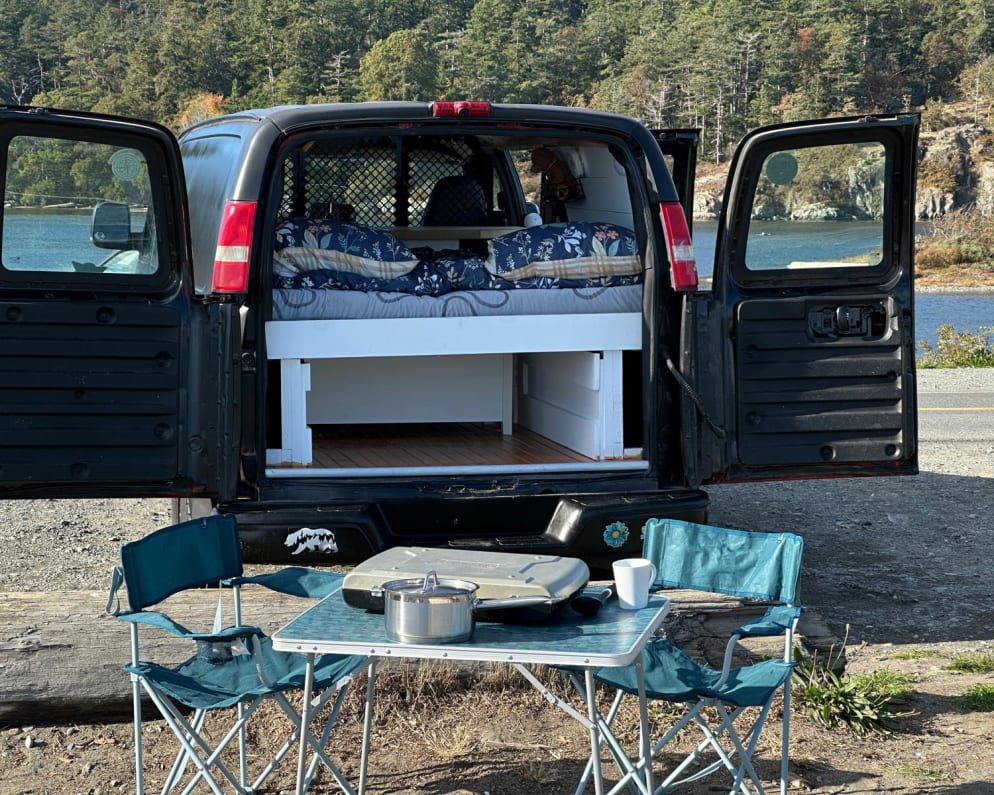 2003 Gmc Savanna available for rent in Victoria British Columbia