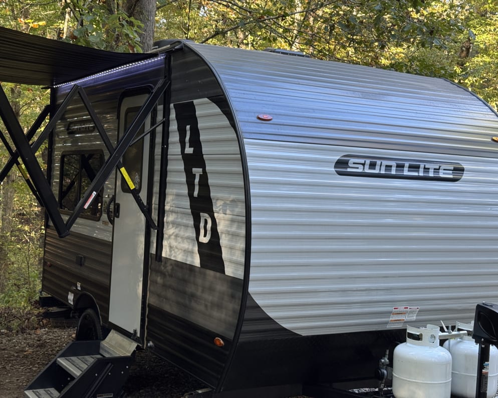 2024 Sun Lite LTD  by Sunset Park RV for rent in 30528