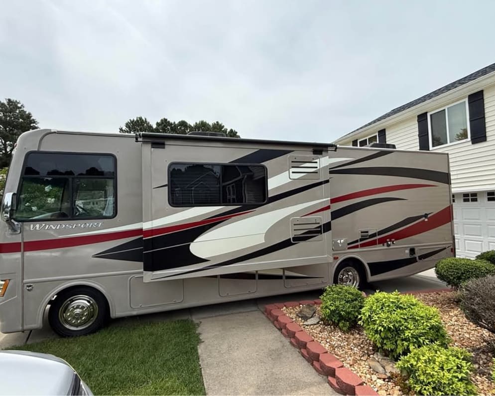 2013 Thor Windsport available for rent in Sanford North Carolina