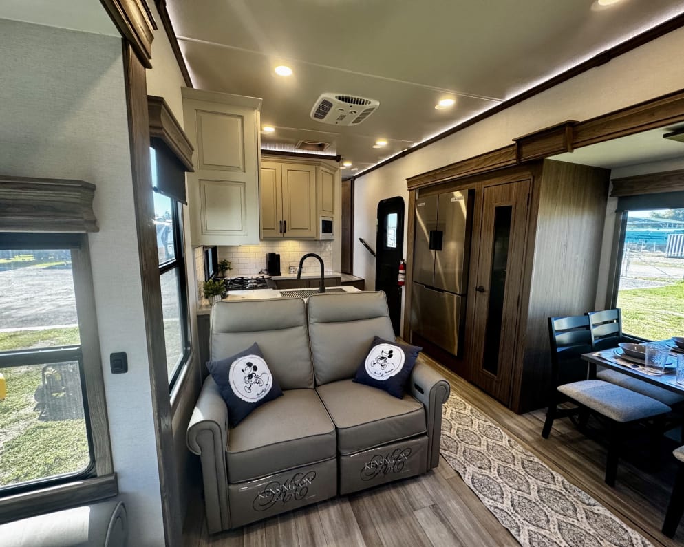 2024 Alliance RV Paradigm Fifth Wheel for rent in Tavares Florida