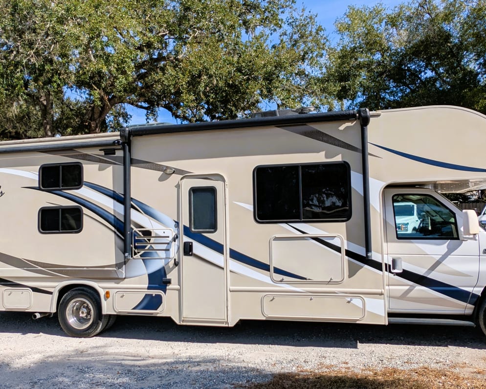 2017 Thor Four Winds