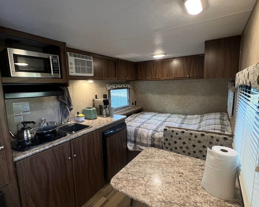 2018 Coachmen Clipper Cadet 16FB available for rent in Rancho Cordova California
