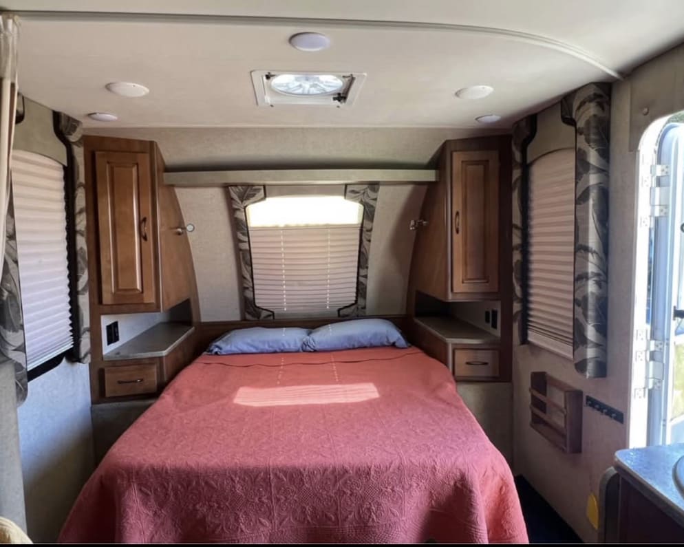2016 Lance Manufacturing Lance Manufacturing Trailer Travel Trailer for rent in Napa California