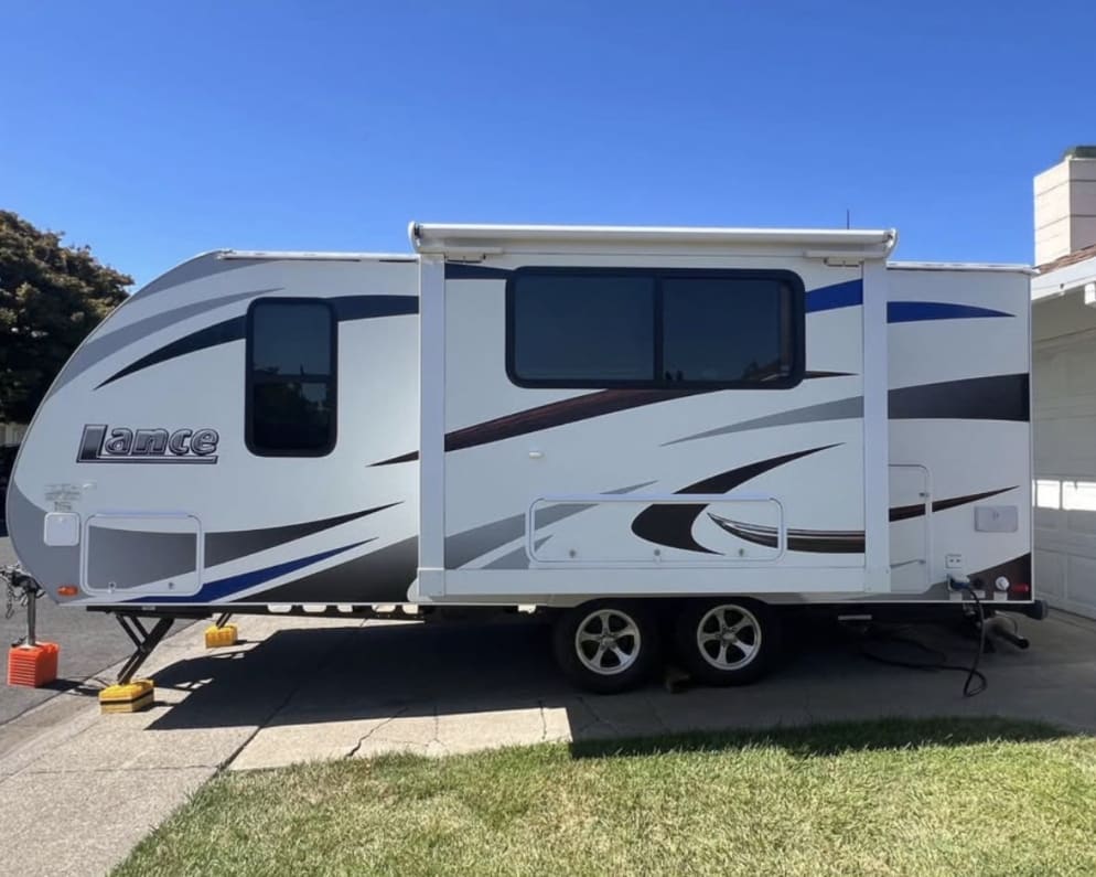 2016 Lance Manufacturing Lance Manufacturing Trailer