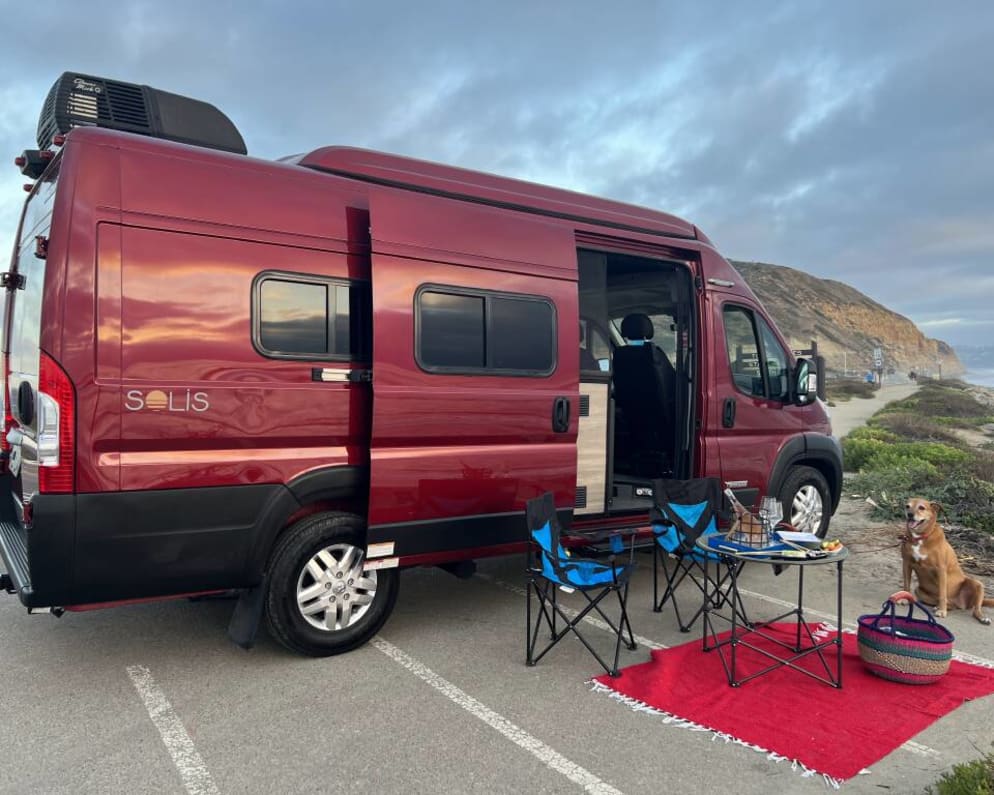 2021 Dodge Winnebago available for rent in Hinesburg Vermont