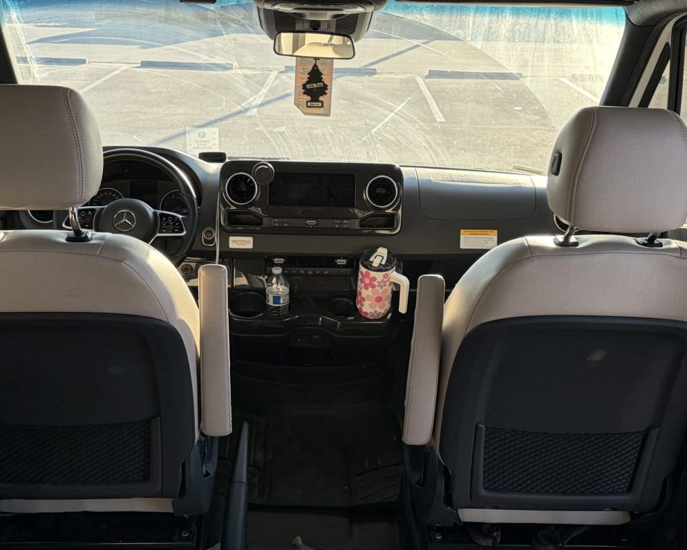 2022 Winnebago View Class C for rent in HuntingtonBeach California