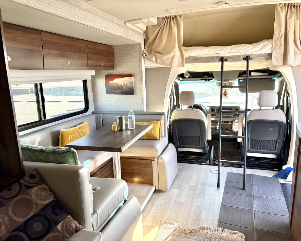 2022 View  by Winnebago for rent in 92646