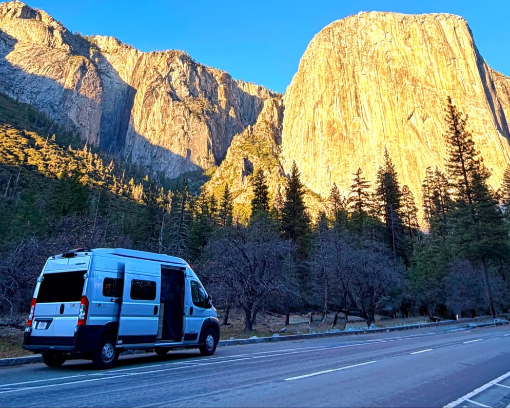 2023 Winnebago Solis
