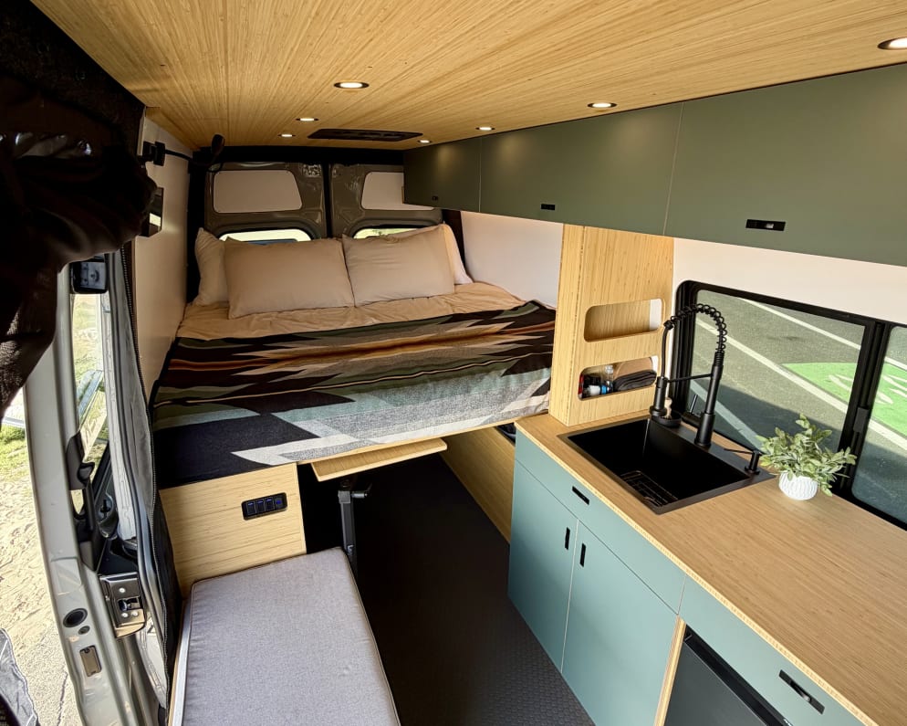 2025 Mercedes-Benz Sprinter Class B for rent in Minnetonka Minnesota