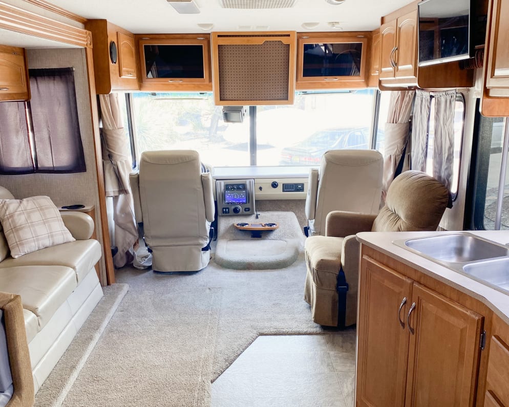 2008 Fleetwood Fiesta LX Class A for rent in Albuquerque New Mexico