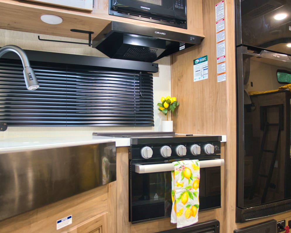 2023 Forest River Cherokee Grey Wolf Travel Trailer for rent in Gladewater Texas
