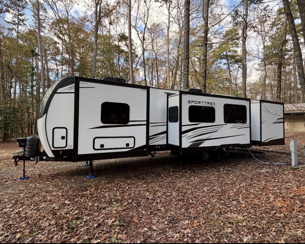 2025 Venture Rv SPORTTREK TOURING EDITION available for rent in Hot Springs Arkansas