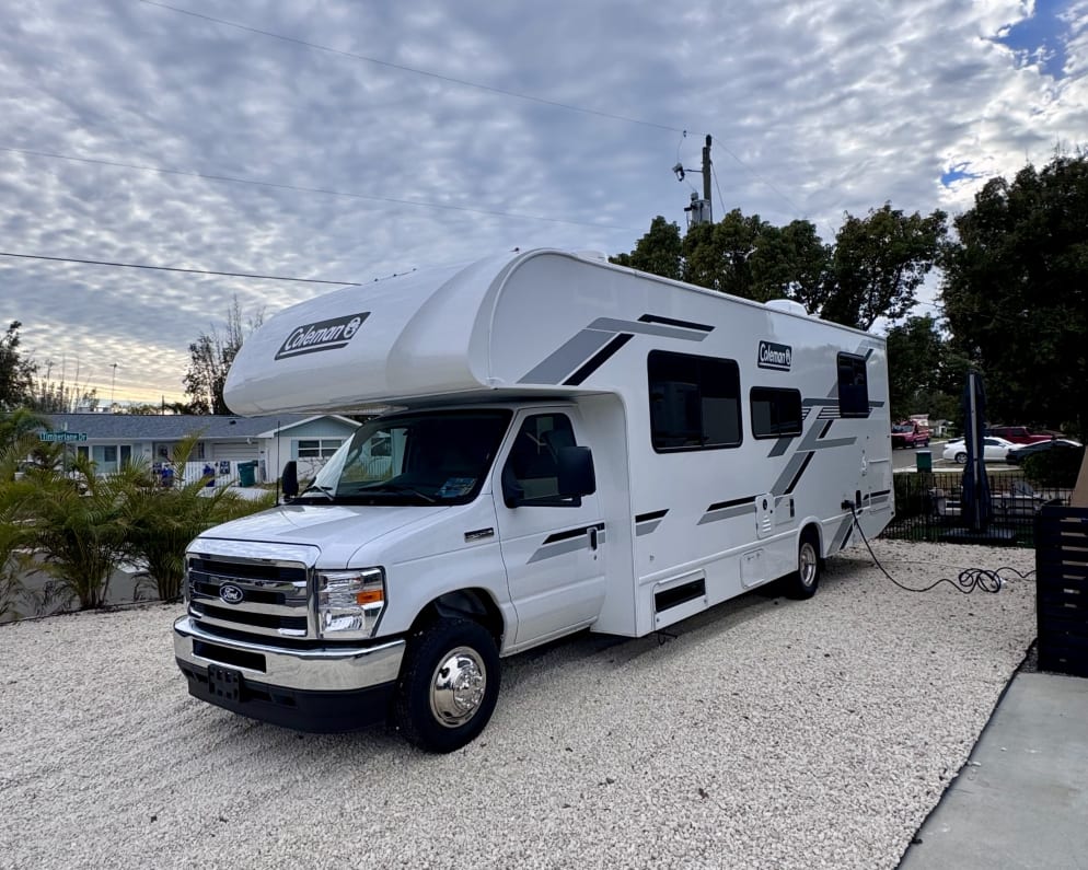 2026 Thor Motor Coach 28EZF