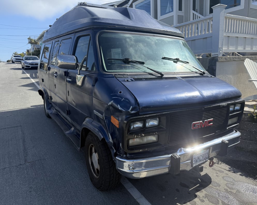 1995 Gmc Sportsmobile available for rent in Honolulu Hawaii