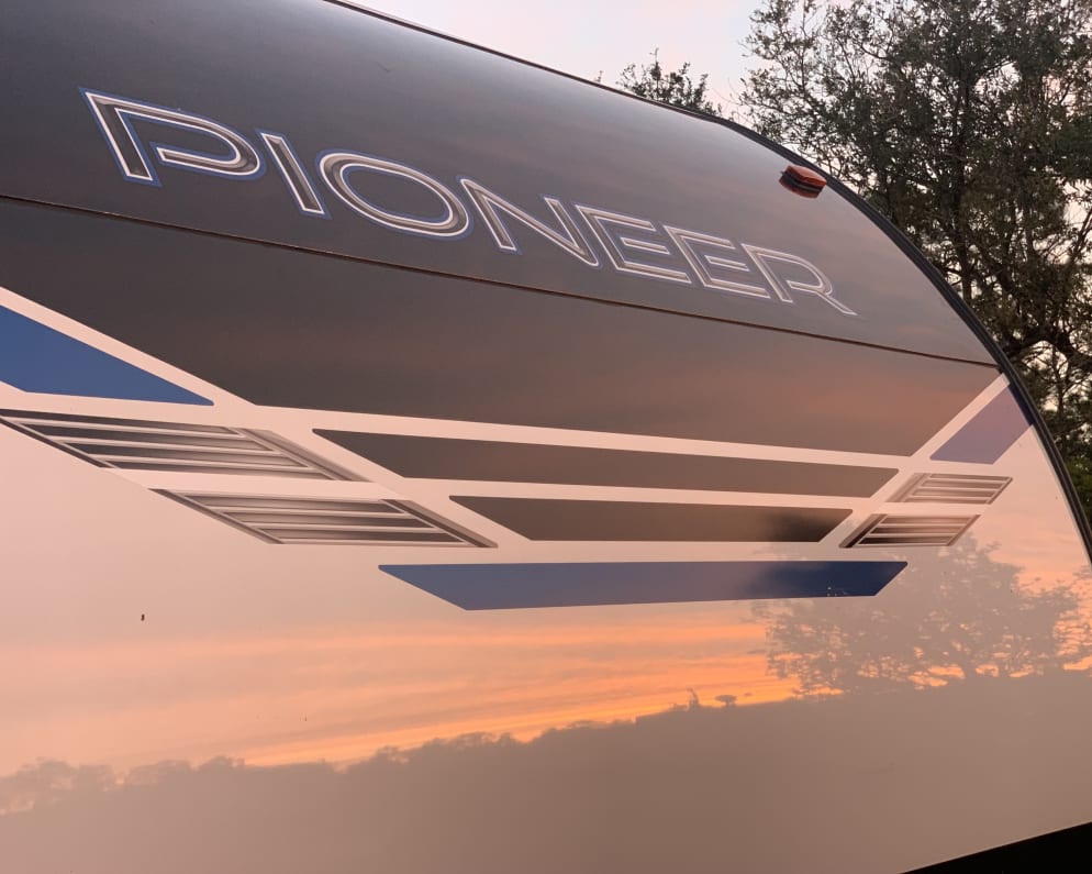2022 Heartland RVs Pioneer