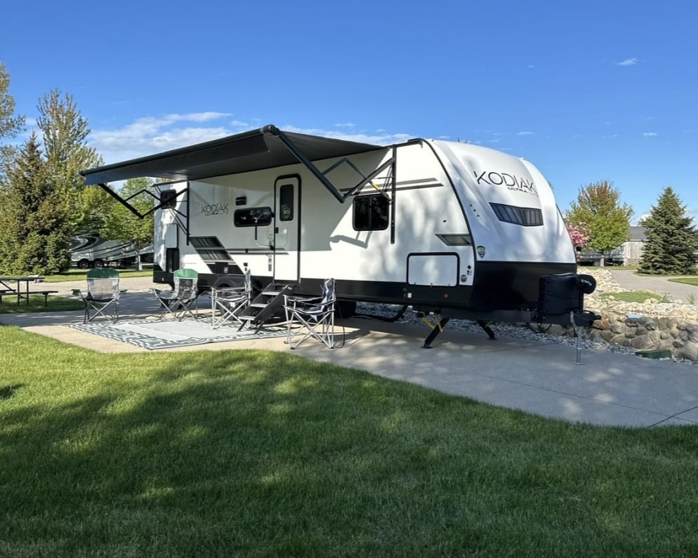 2022 Dutchmen Kodiak Ultra Lite available for rent in ludington Michigan