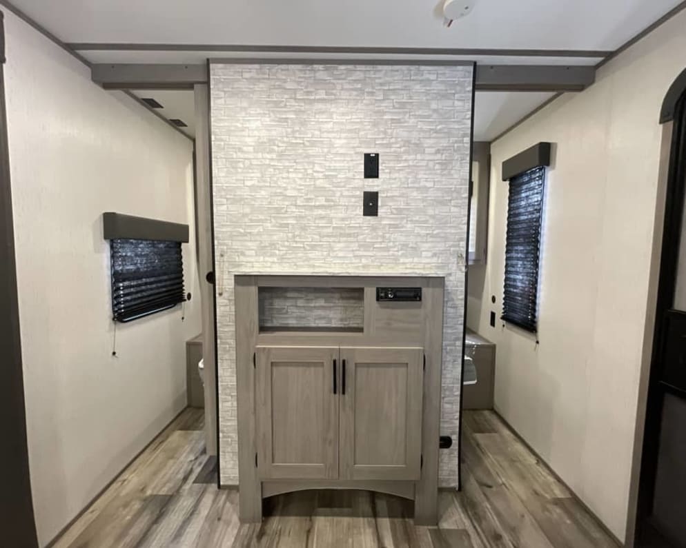 2020 Keystone RV Coleman Travel Trailer for rent in Lithia Florida