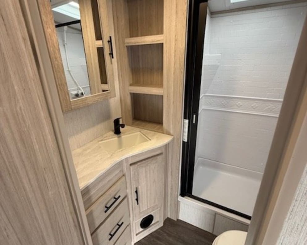 2022 Cruiser RV Shadow Cruiser 248RKS available for rent in Sacramento California