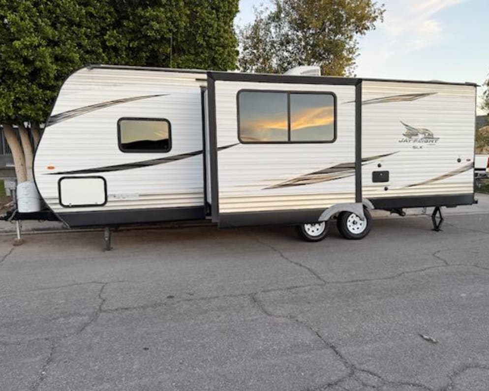 2019 Jayco Jay Flight SLX Baja Edition Travel Trailer for rent in Brawley California